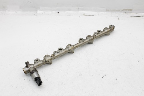 Lexus xe30 300h fuel rail - is,