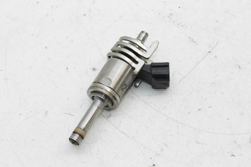 Lexus xe30 fuel injector - lexus,