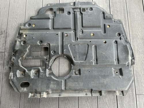 Lexus 200h 2011 2014 - -,
